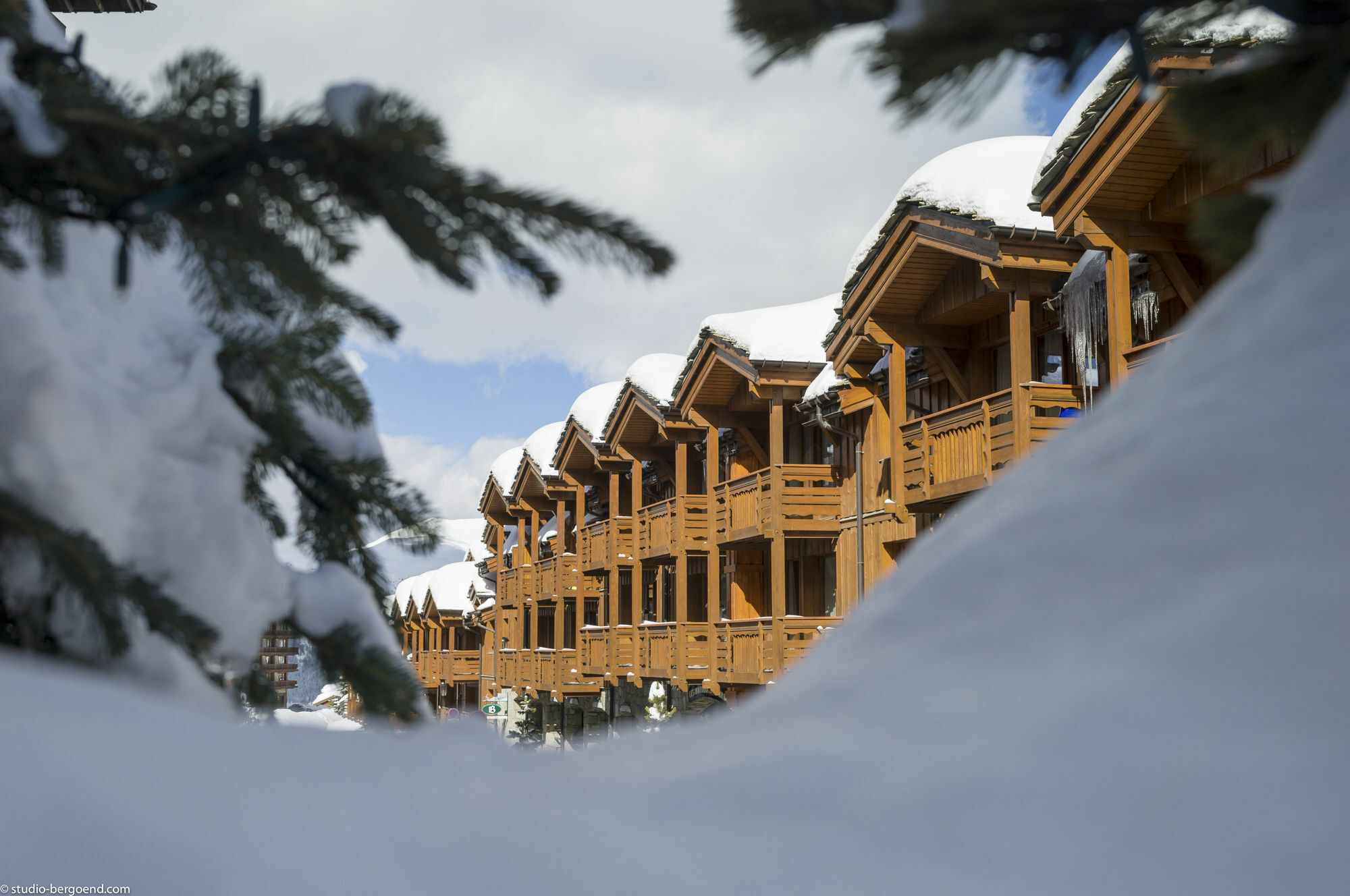 Residence Pierre & Vacances Premium Les Chalets Du Forum Courchevel Exterior foto